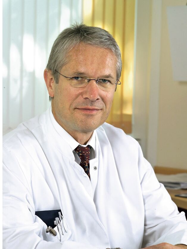 Doctor Rheumatologist Tobias